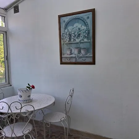 Discover Sarthe בית הארחה